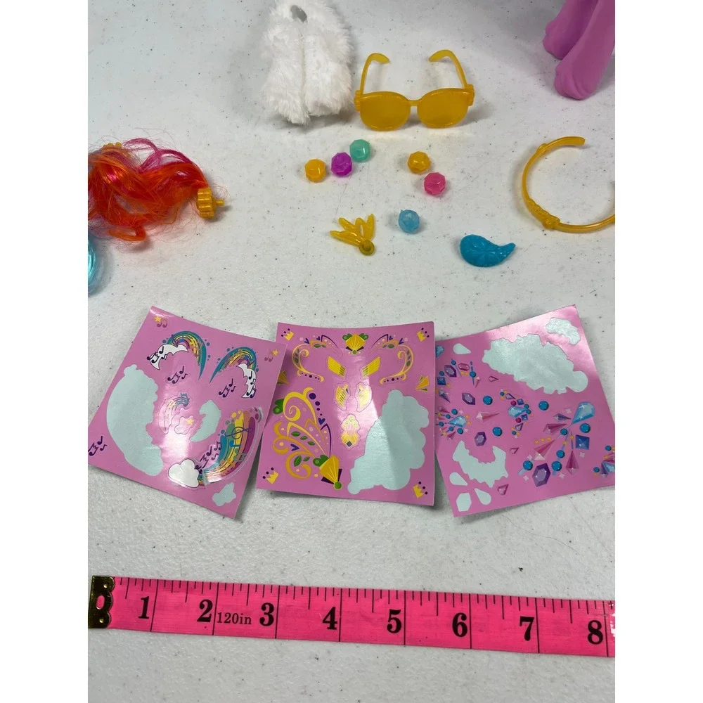 My Little Pony A New Generation Princess Pipp Petals 6in Pink Pegasus Figure Set